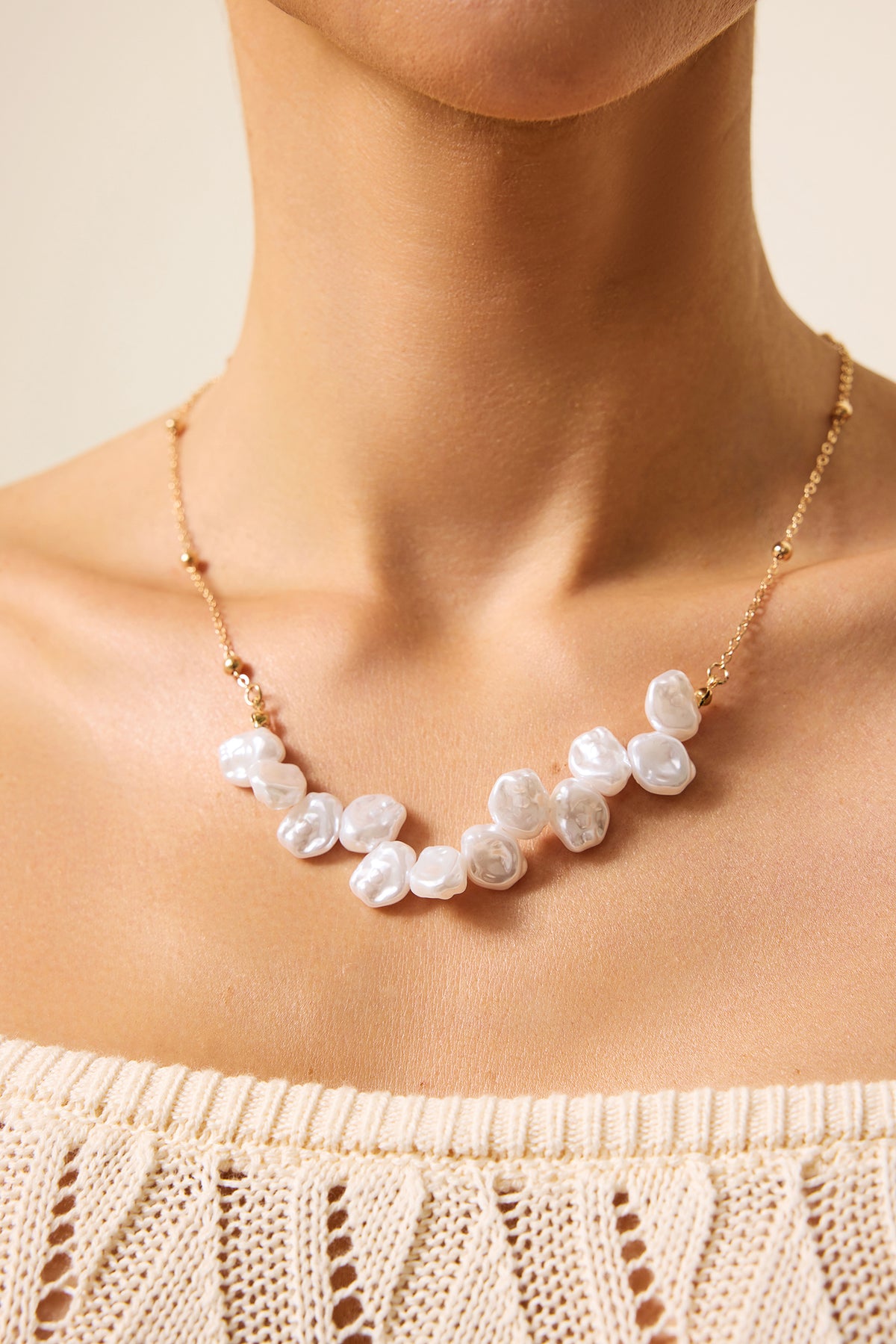 Faux Pearl Metal Chain Necklace