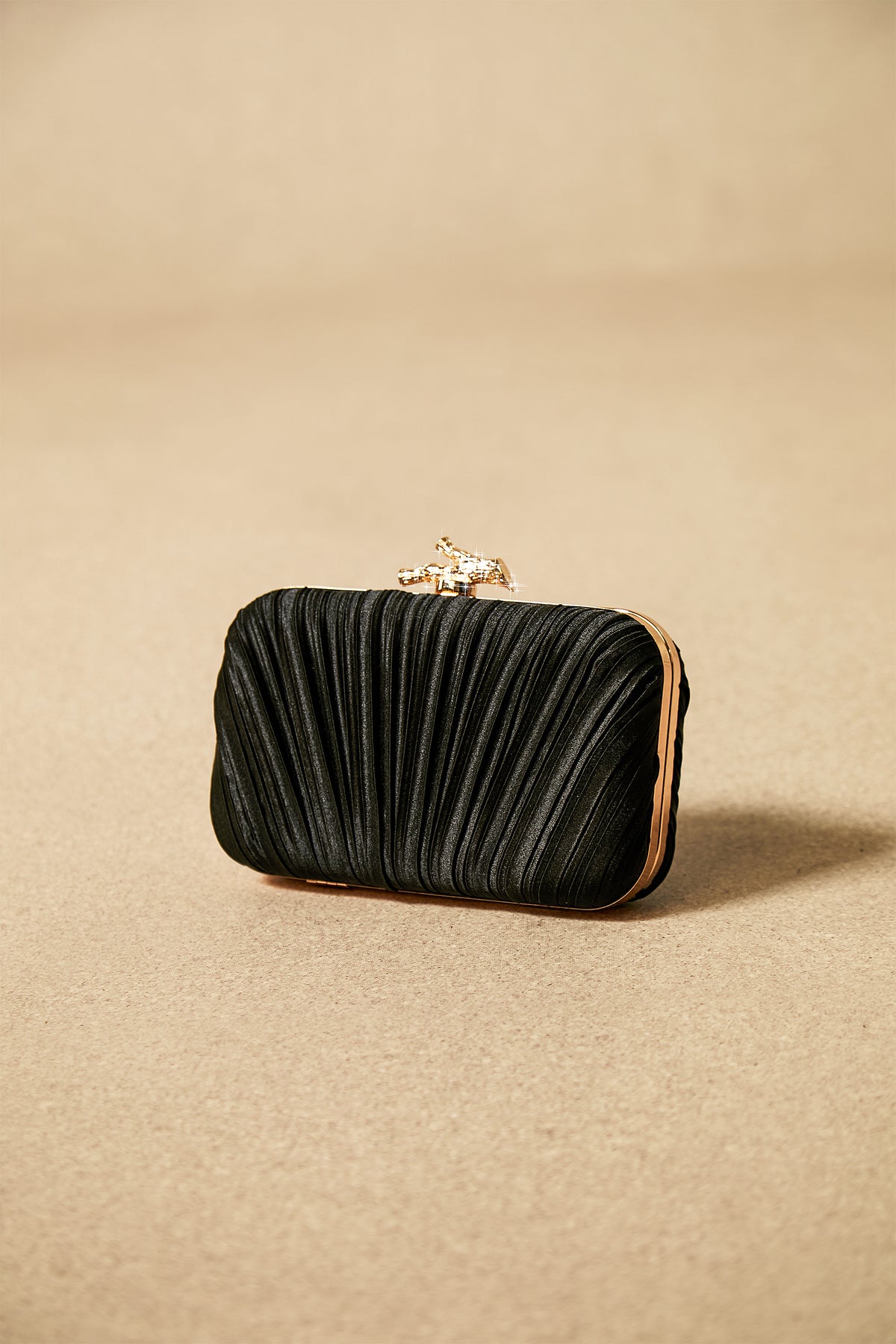 Branch Clasp Texture Clutch