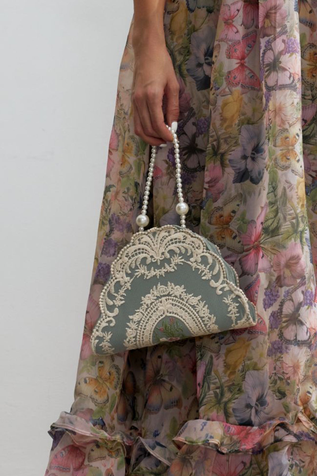 Lace Embroidery Pearl Strap Handle Bag